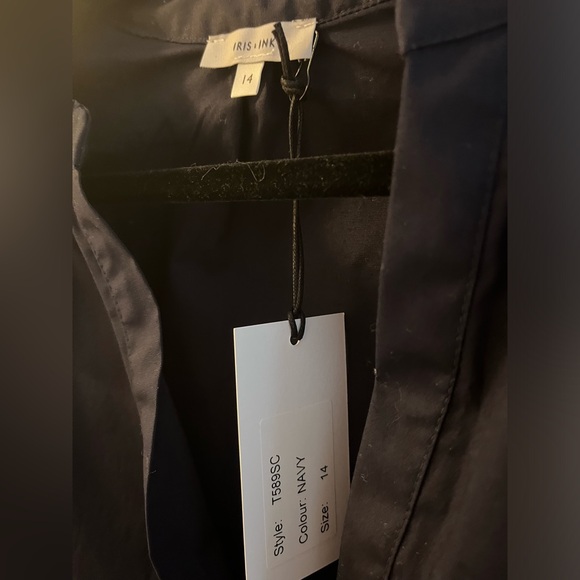 SOLD Iris & Ink Dark Navy Top - Picture 5 of 7